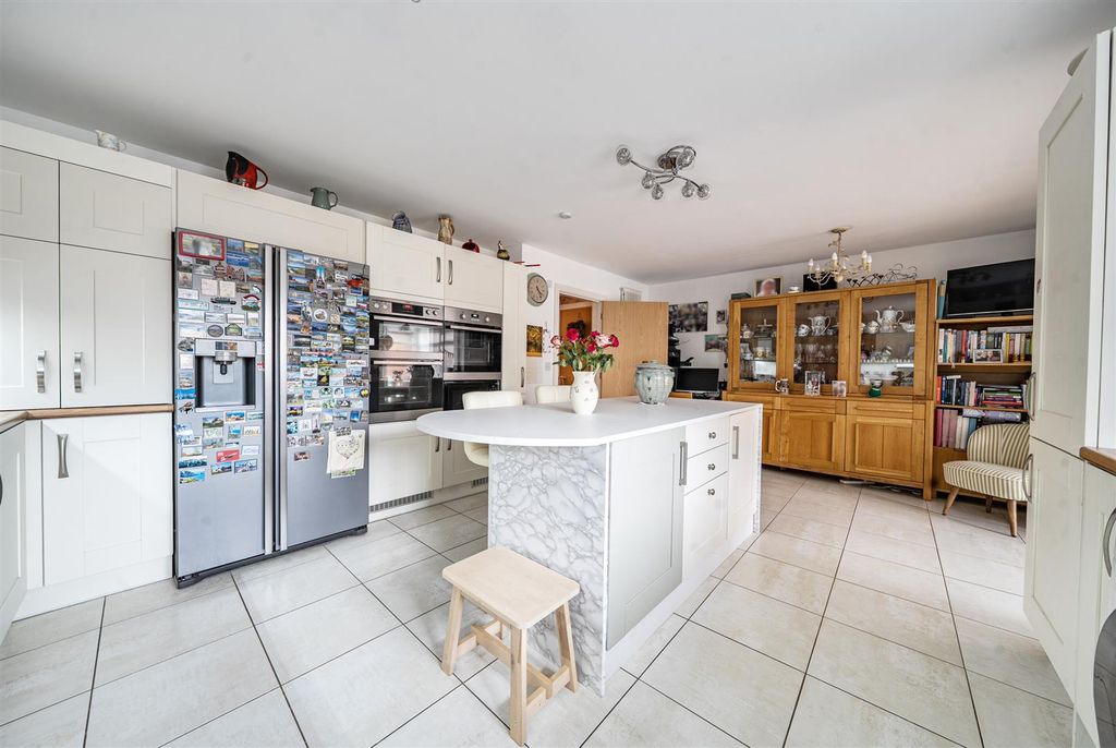 Property photo 3 of 30 1527328 (24).Jpg