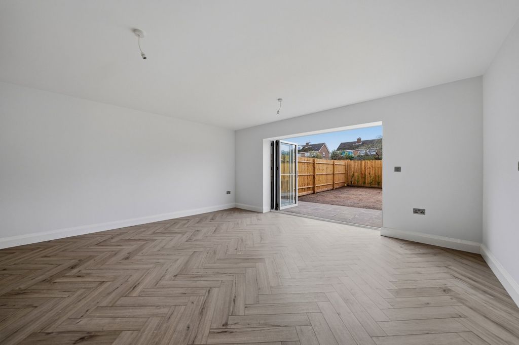 Property photo 3 of 10 Picture No. 15