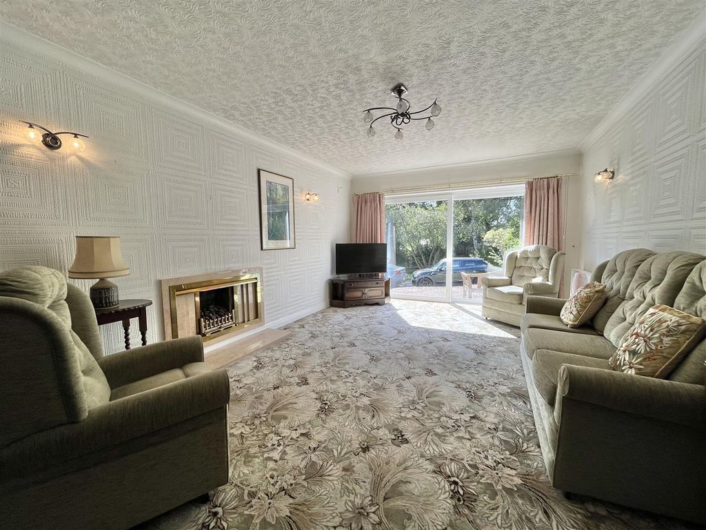 Additional image 5 of 3 bed detached bungalow for saleElm Grove, Glossop SK13