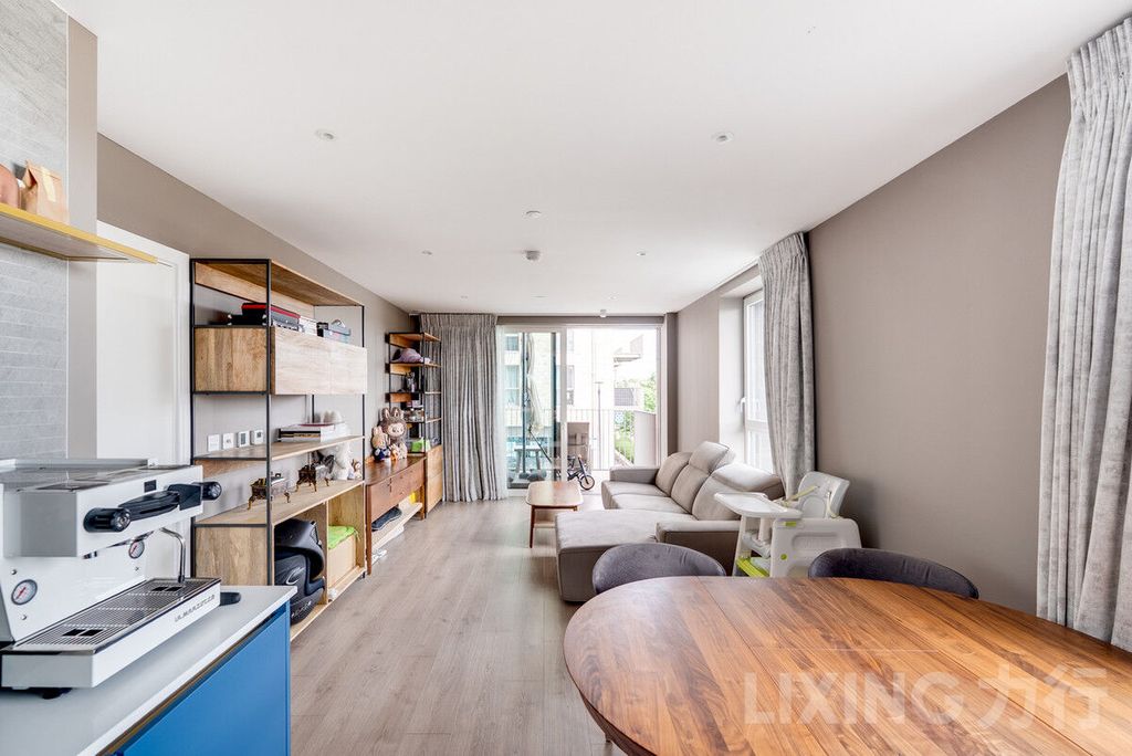 Property photo 1 of 14