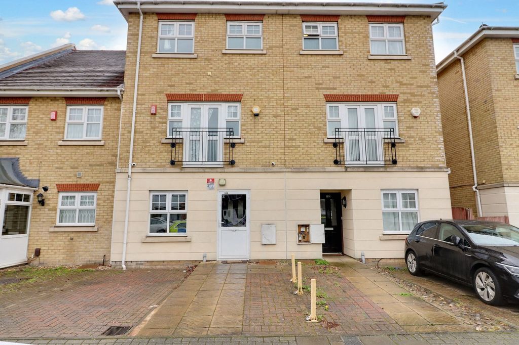 Property photo 1 of 25
