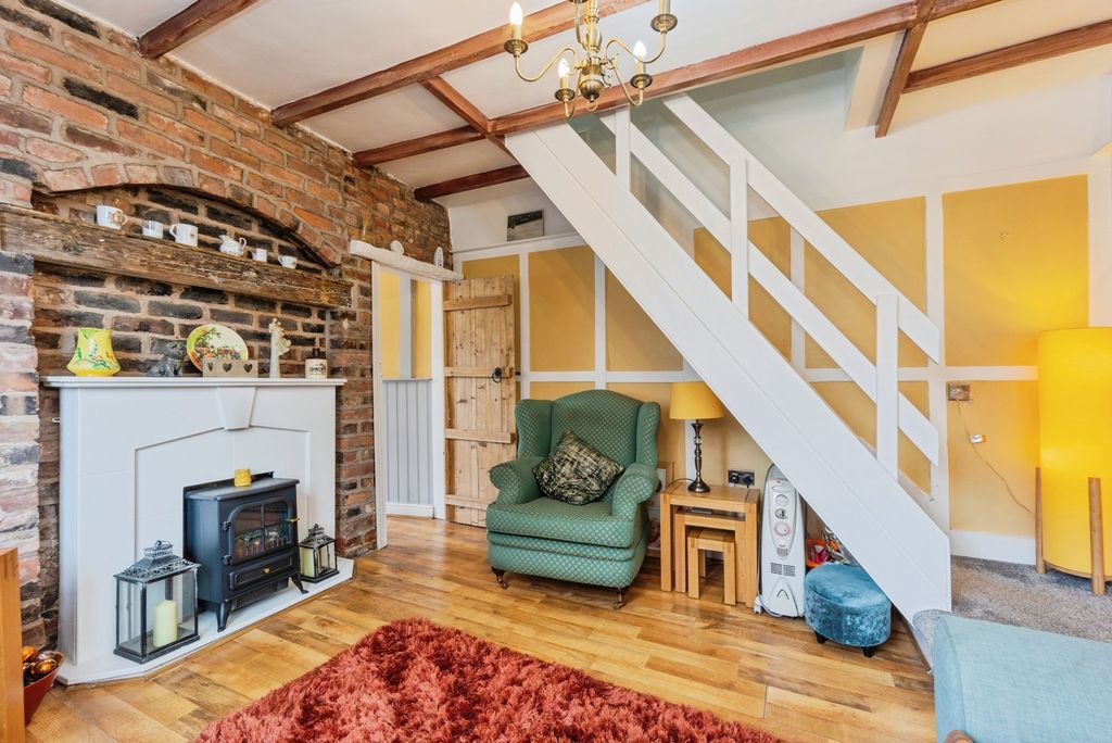 Property photo 2 of 11 Pbox-Img.Jpg