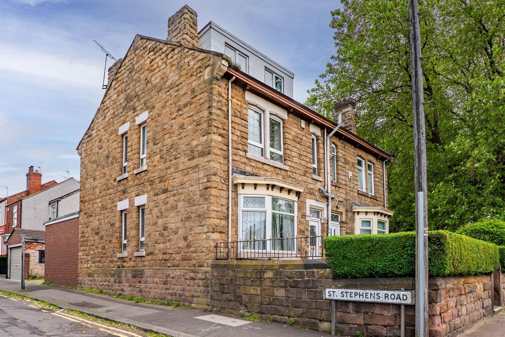 Property photo 1 of 37