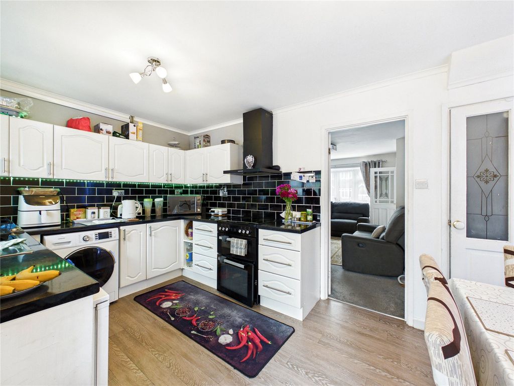 Property photo 3 of 11 Picture No. 08