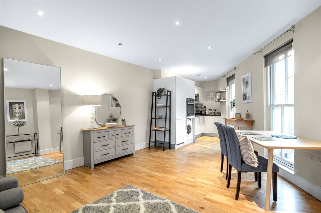 Property photo 2 of 13 Reception Room