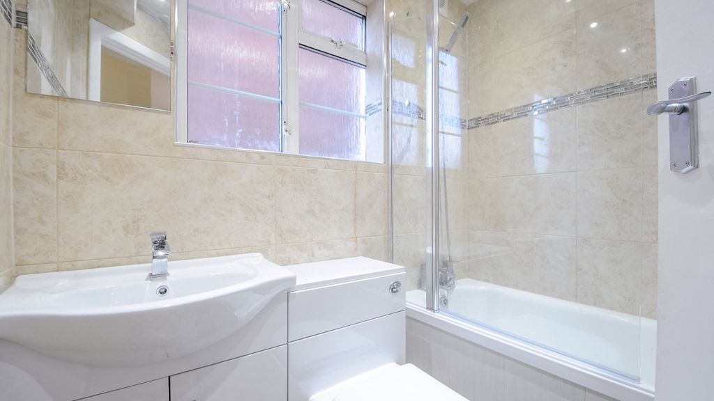 Property photo 3 of 6 Picture No. 12