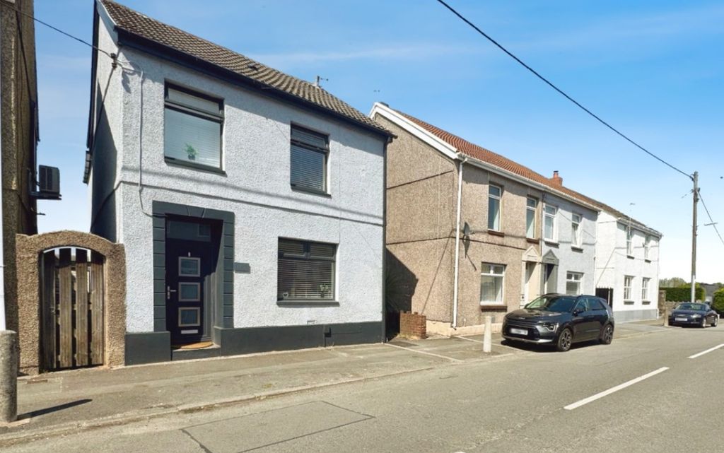Property photo 1 of 17 4177641