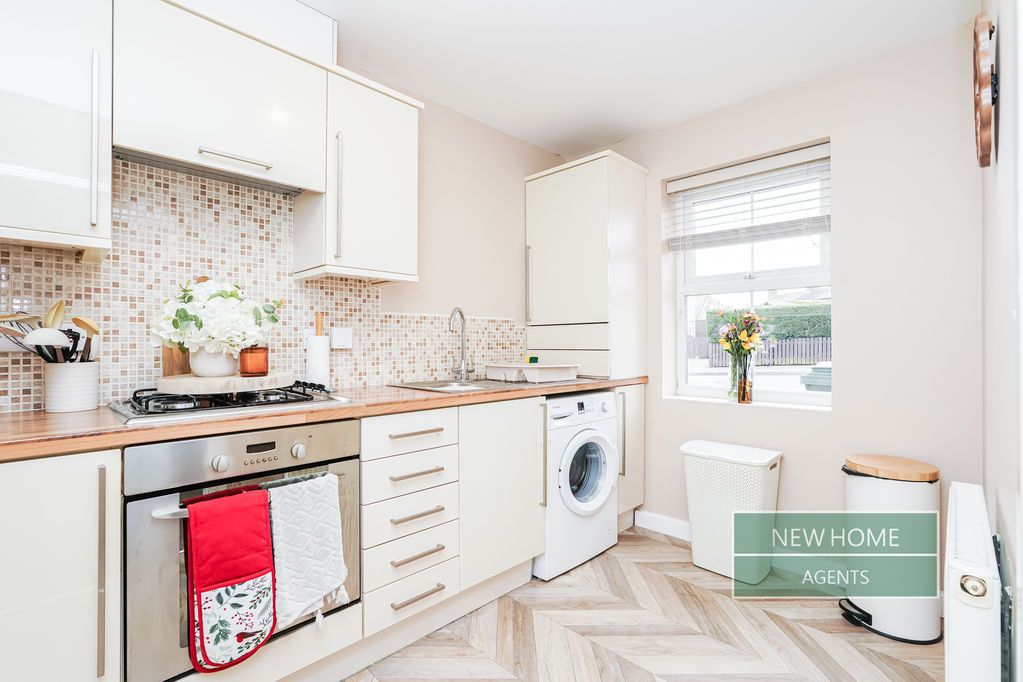 Property photo 3 of 17 Photo 8