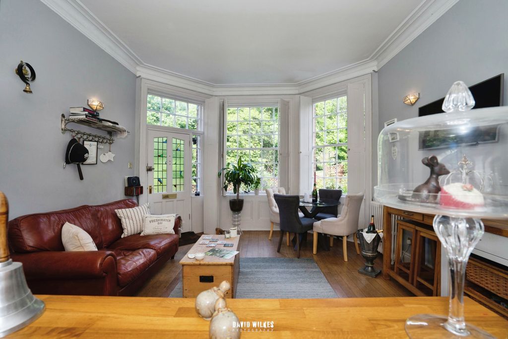 Additional image 9 of 3 bed flat for saleBurton Park Road, Petworth, West Sussex GU28