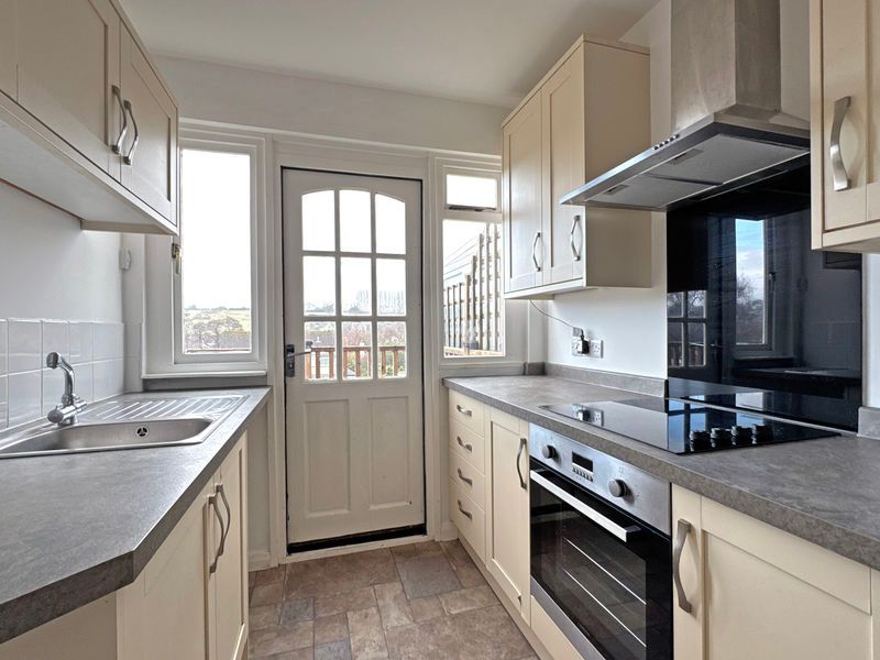 Property photo 3 of 14 Photo 10