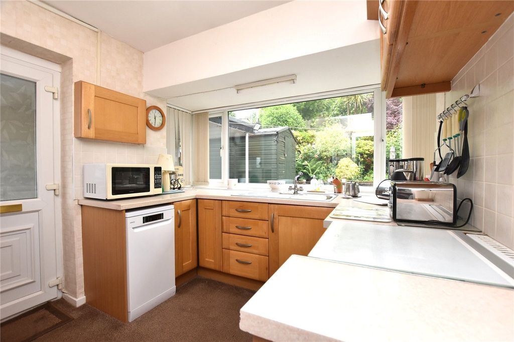 Property photo 3 of 21 Picture No. 13