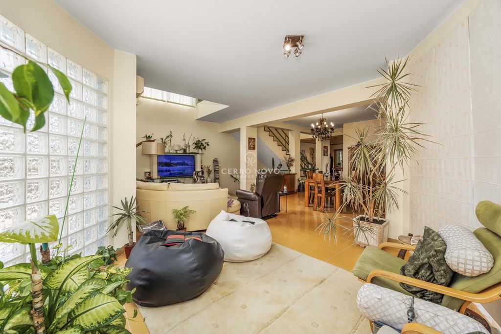 Property photo 3 of 28