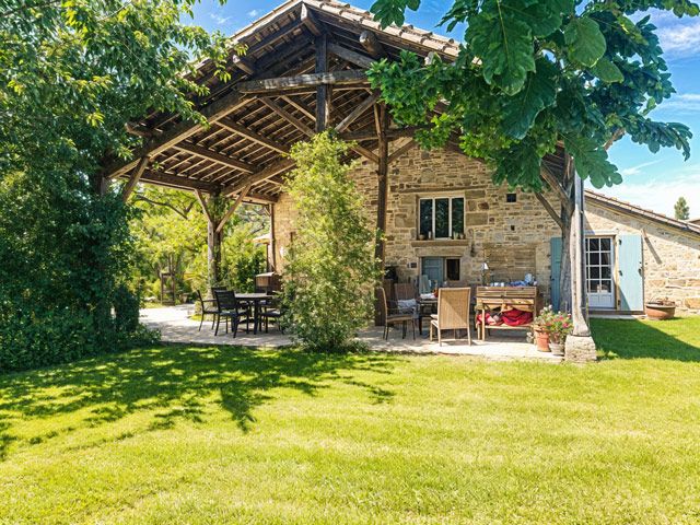 Property photo 3 of 31