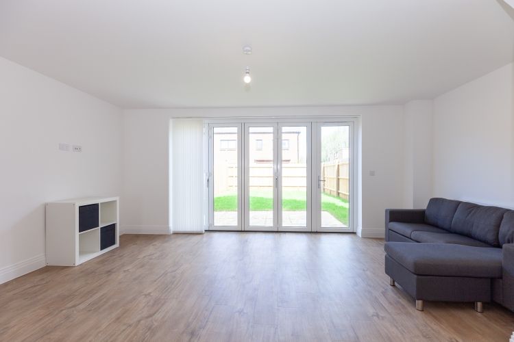 Property photo 3 of 9 221760