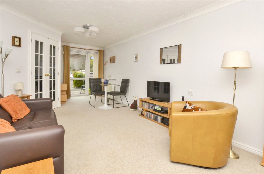 Property photo 2 of 12 Lounge/Dining Room