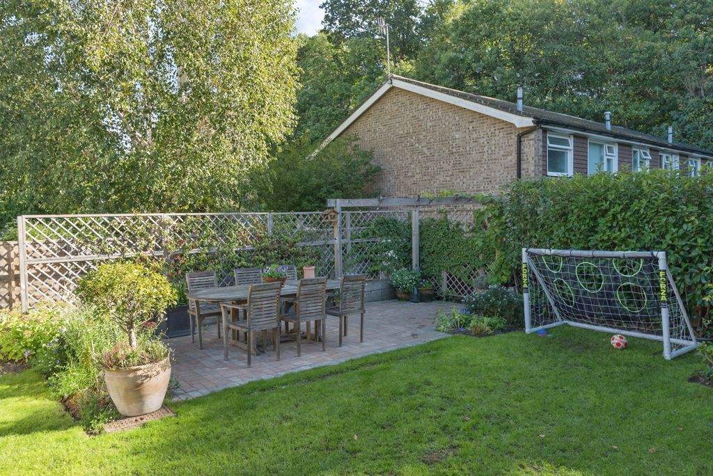 Property photo 3 of 18 Pbox-Img.Jpg