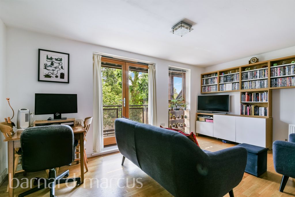 Property photo 2 of 9