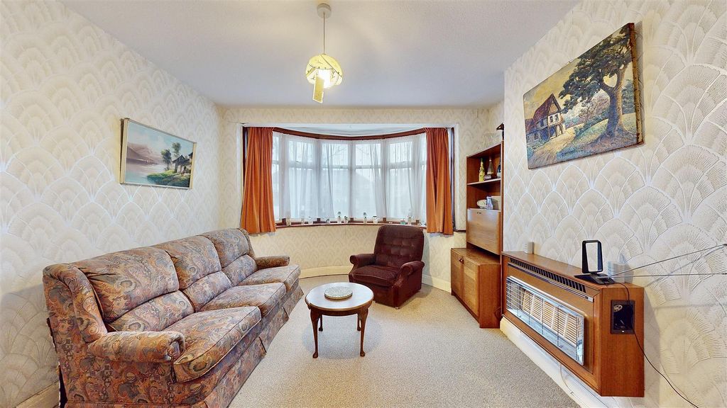 Property photo 2 of 17 P5.Jpg