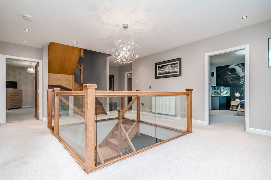Additional image 17 of 6 bed detached house for saleFarington Lodge Gardens, Farington PR25