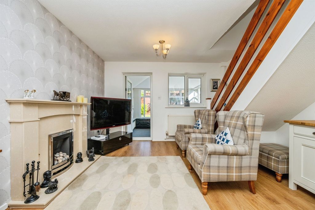 Property photo 3 of 20