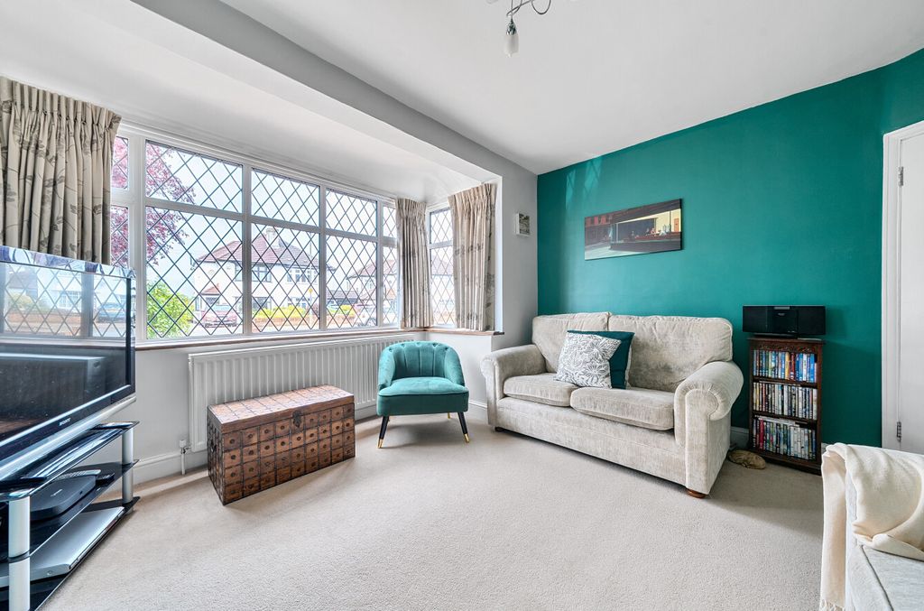 Property photo 3 of 22 1347913-5-68B8403...