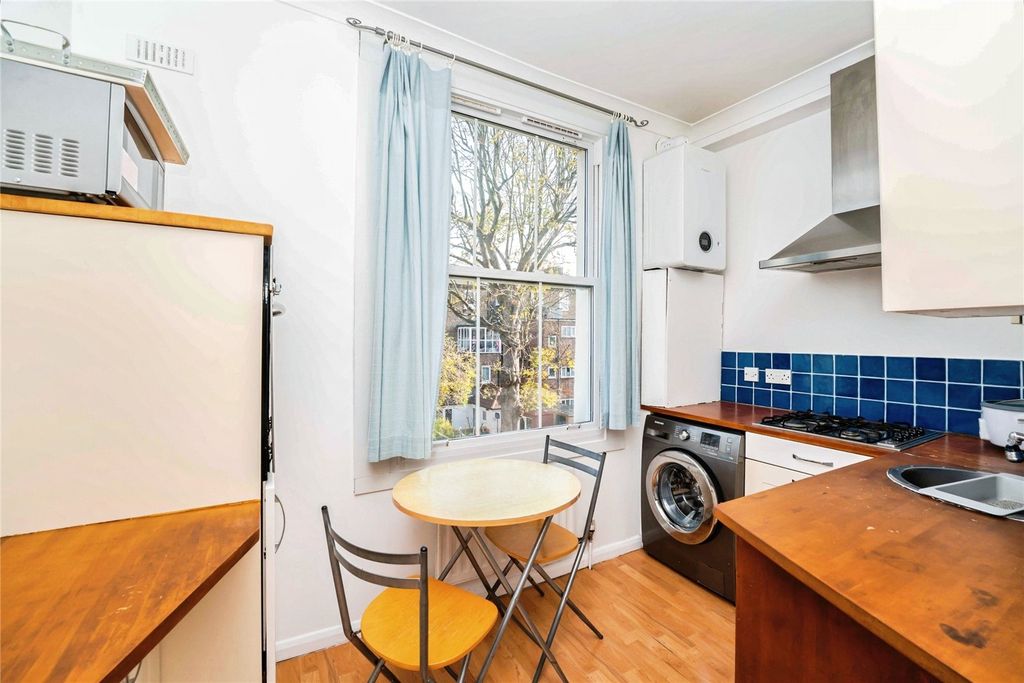 Property photo 3 of 10 Picture No. 06