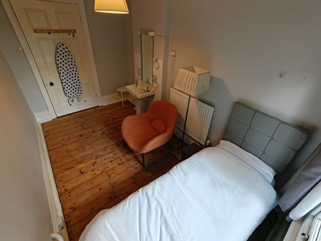 Property photo 2 of 4