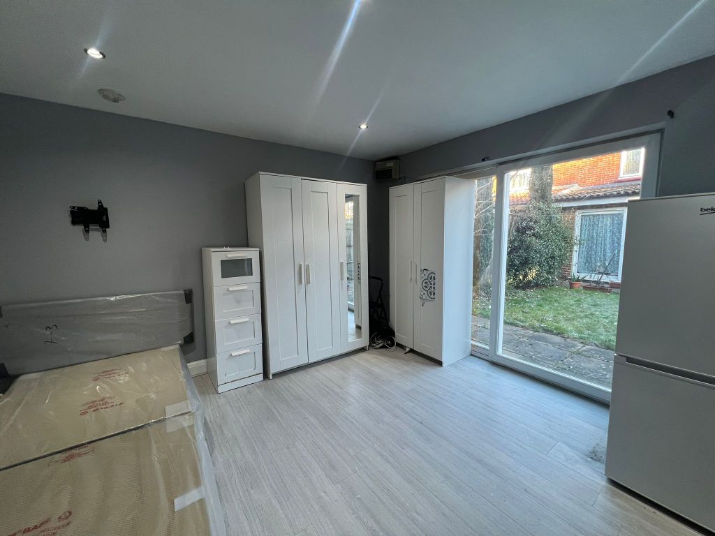 Property photo 1 of 4