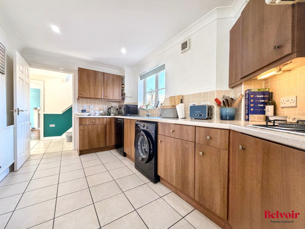 Property photo 2 of 22