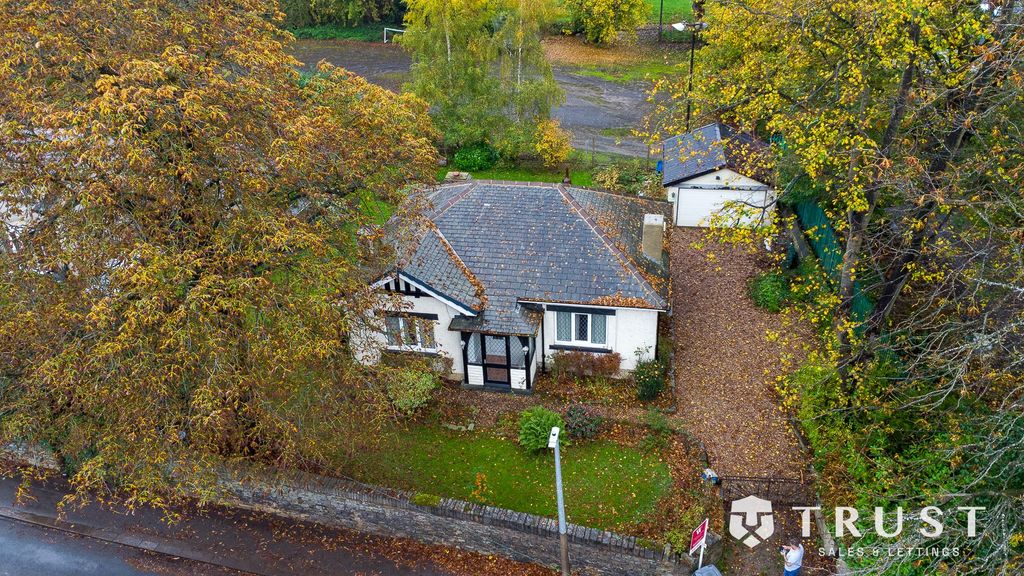 Property photo 2 of 33