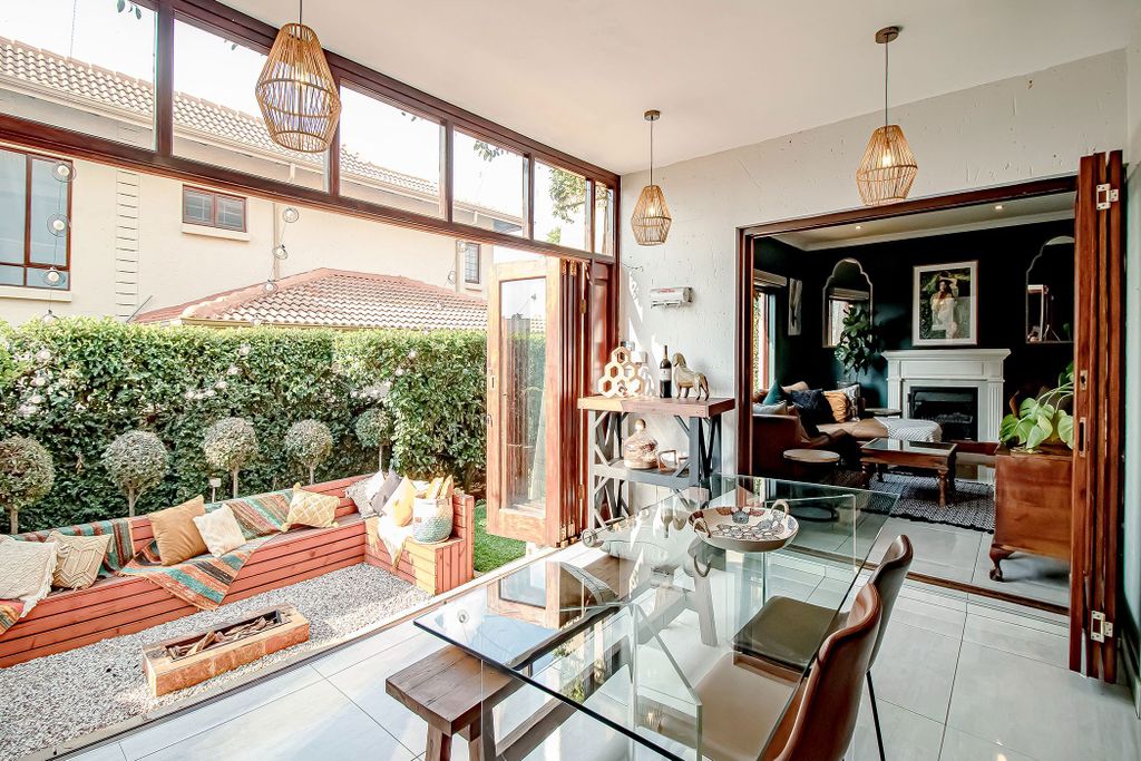 Property photo 3 of 39 Cn1736698