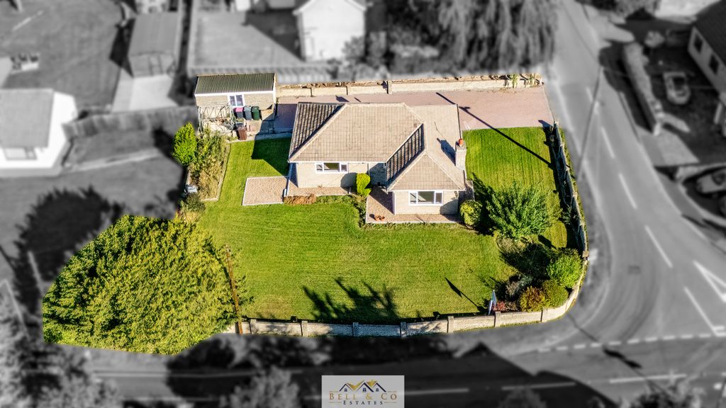 Property photo 2 of 31 Aerial 12