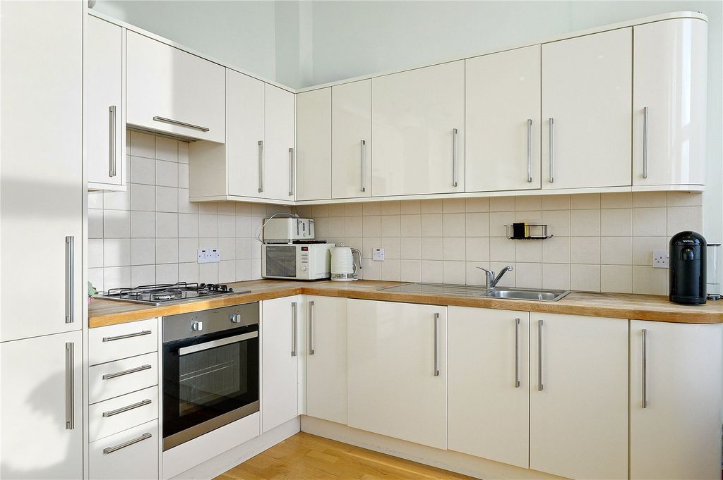 Property photo 3 of 15 Picture No. 08