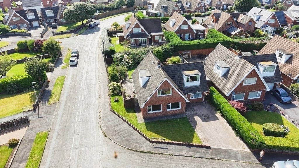 Property photo 1 of 31 5165640