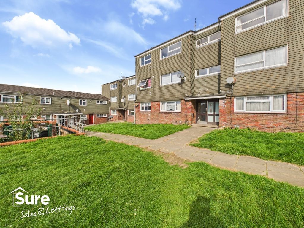 Property photo 1 of 13 4101642