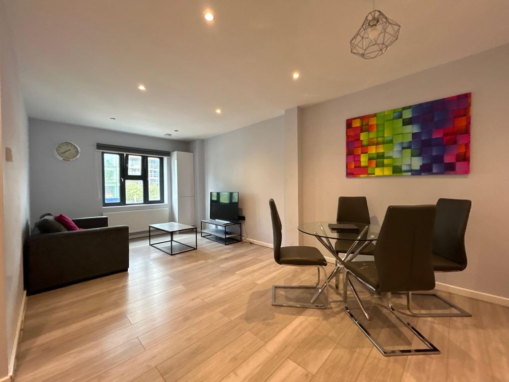 Property photo 3 of 5 Gallery