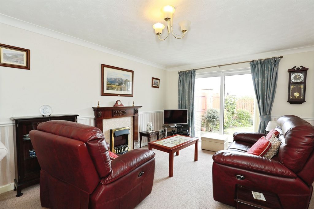 Property photo 3 of 19