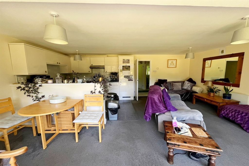 Property photo 2 of 7 Other