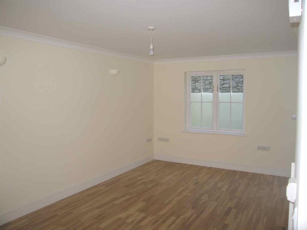 Property photo 2 of 7 Sccgjszgqe4Y-5D_0Mzksclvfy0.Jpg