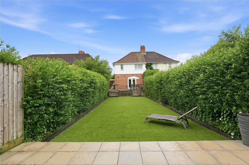 Property photo 2 of 44 Picture No. 15