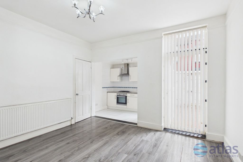 Property photo 3 of 16 Dining Room / Kitchen