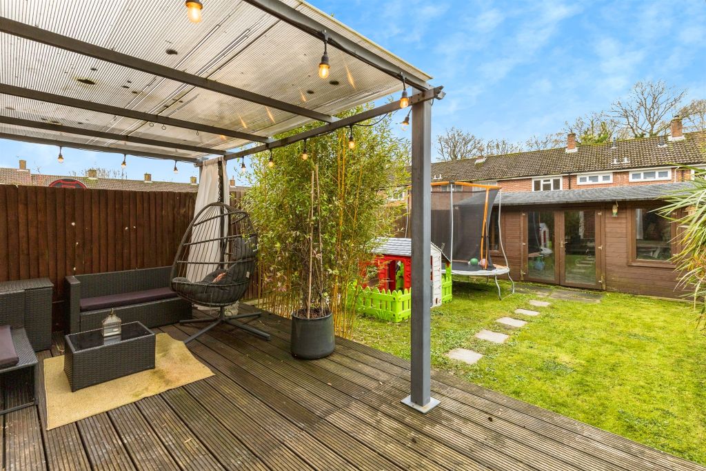 Property photo 2 of 17