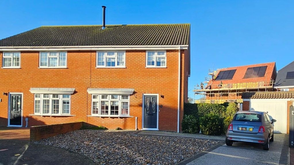 Property photo 1 of 27