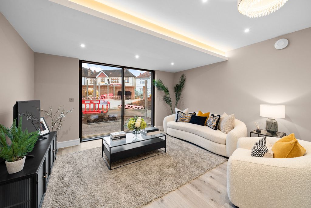 Property photo 1 of 23