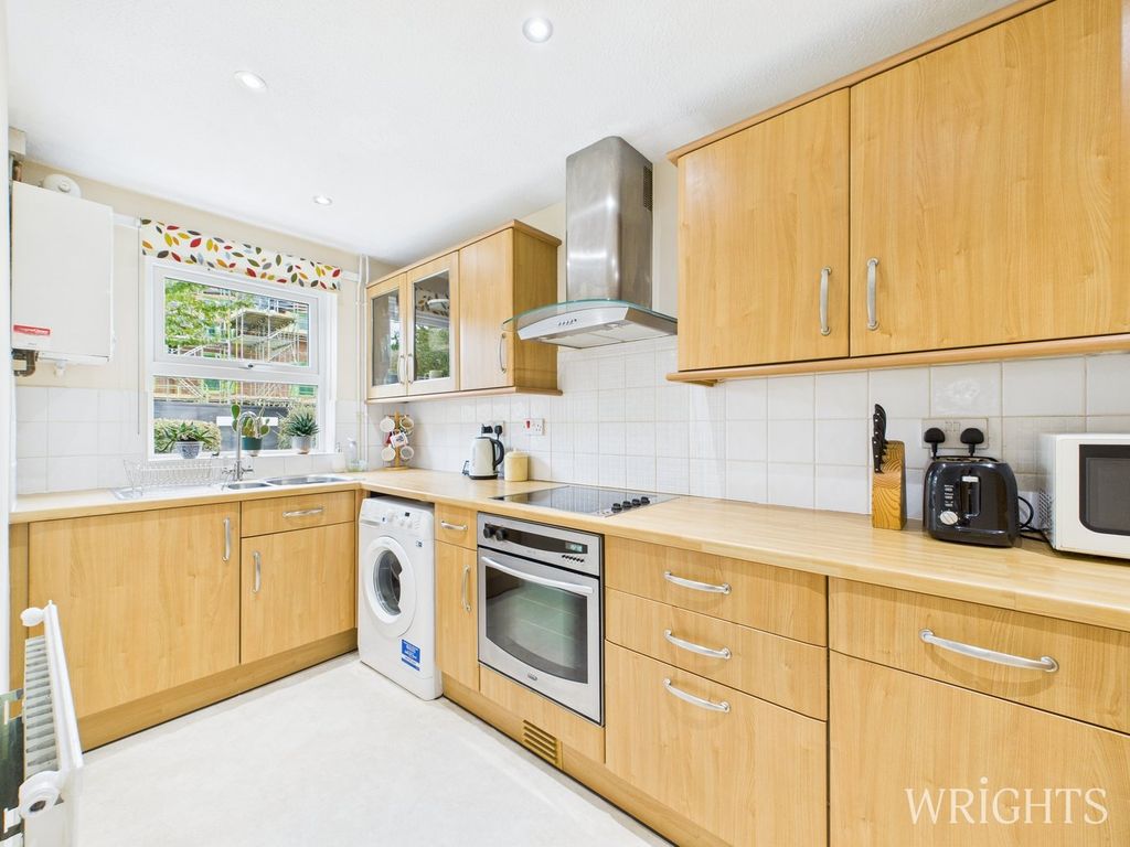 Property photo 3 of 20