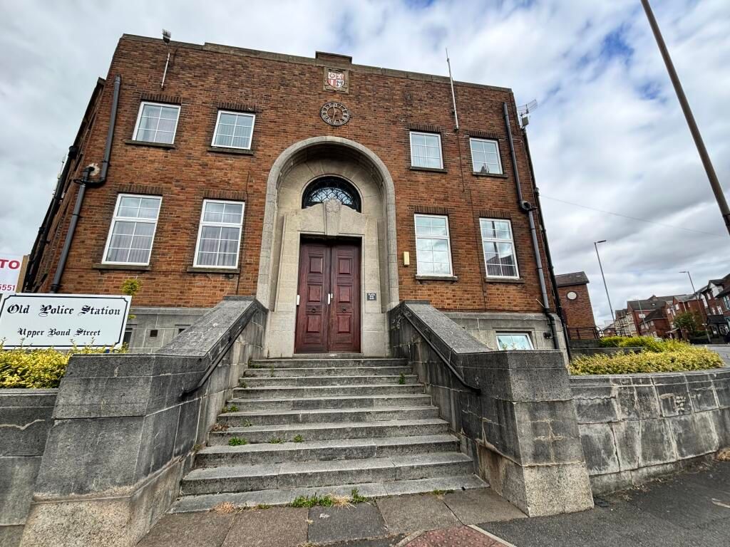 Property photo 1 of 5 Front