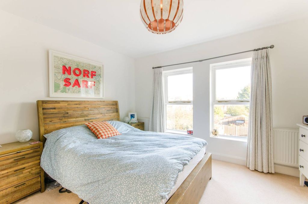 Property photo 3 of 8