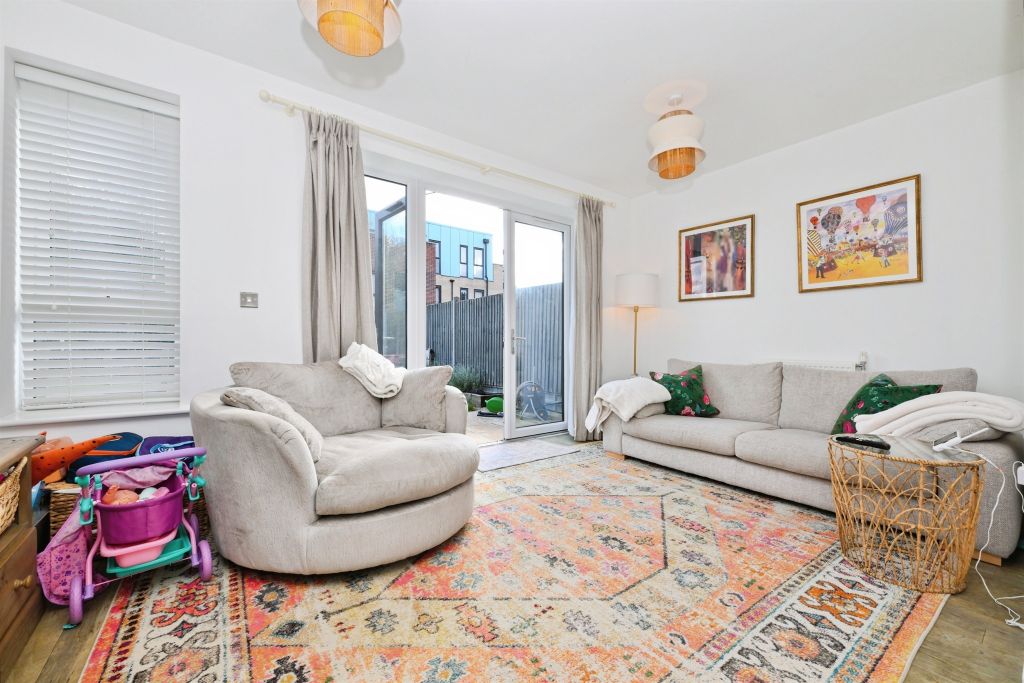 Property photo 3 of 19