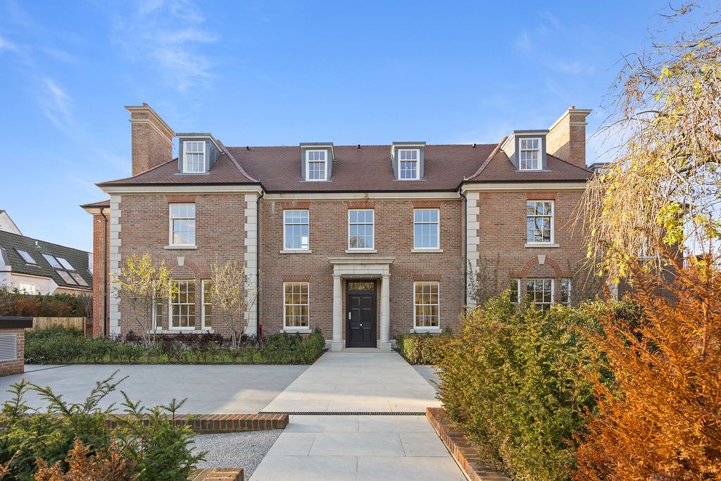 Property photo 2 of 14