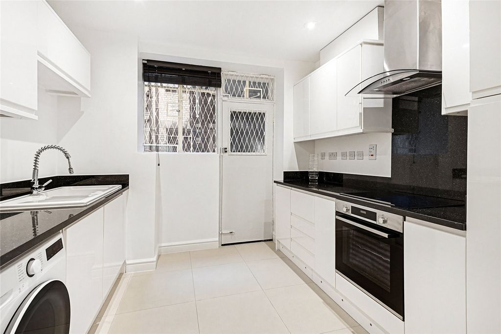 Property photo 3 of 7 Picture No. 07